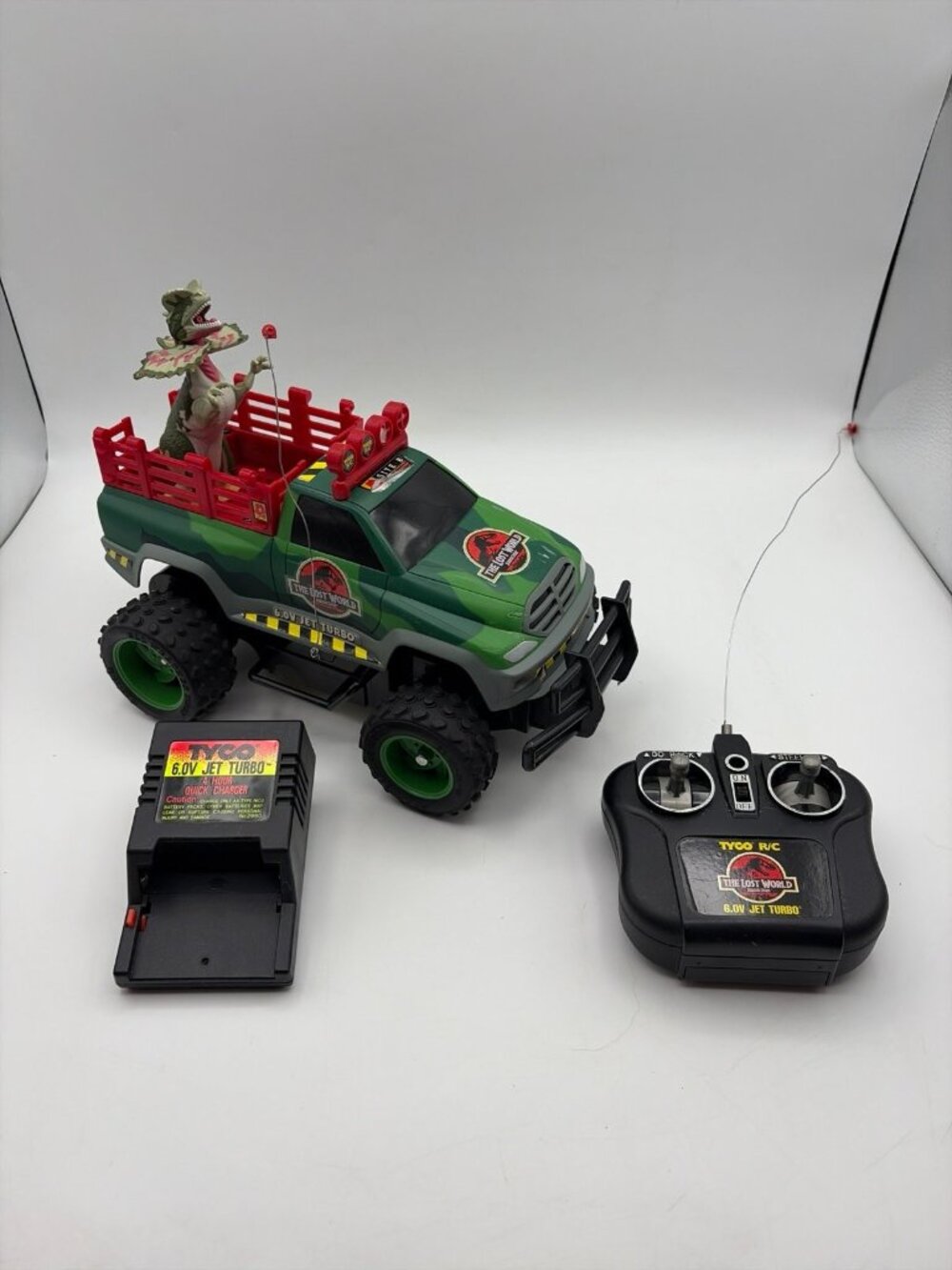 Tyco Jurassic Park Lost World RC 6.0 Jet Turbo Remote Control Car Untested
